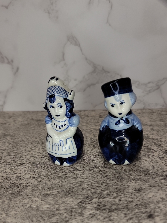 Vintage Other - Vintage blue delfts boy and girl couple salt& pepper shaker
